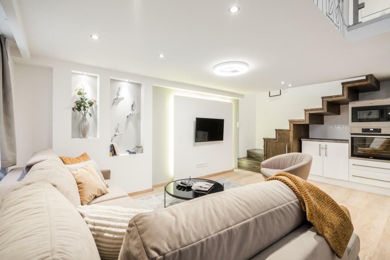 Bpr Luxurious & Stylish Duplex Home Budapest Kültér fotó